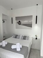 Fira Heart Studios