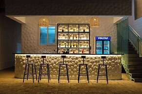 Yellowstone Resort Arambol