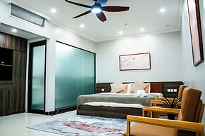 Diamond Light Hotel