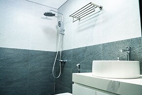 Diamond Light Hotel