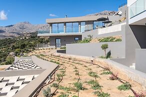 Zeus Villa