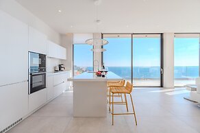 Zeus Villa