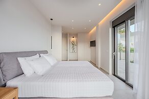 Zeus Villa