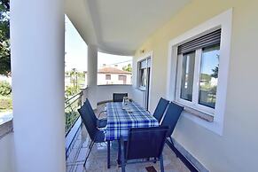 Spacious Apartment in Umag With Garden