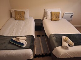 The Longchamp Retreat of Ely