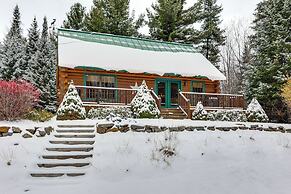 Game Room, Deck! Cozy Ski Cabin Near Sugarloaf