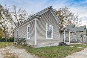 Stroll to Main St Eats! Pet-friendly Joplin Escape