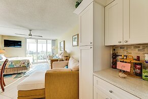 Oceanfront Studio w/ Gulf & Sunset Views From Bed!