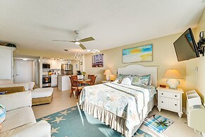 Oceanfront Studio w/ Gulf & Sunset Views From Bed!