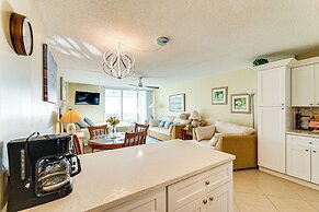 Oceanfront Studio w/ Gulf & Sunset Views From Bed!