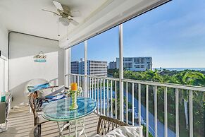 Oceanfront Studio w/ Gulf & Sunset Views From Bed!
