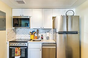 Oceanfront Studio w/ Gulf & Sunset Views From Bed!