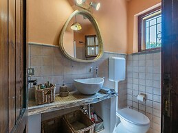 Podere la Botte Pool Lari