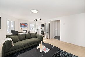MTL Central Stay Apartments