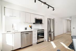 MTL Central Stay Apartments