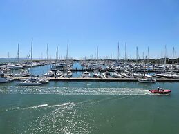 Seabreeze Suites