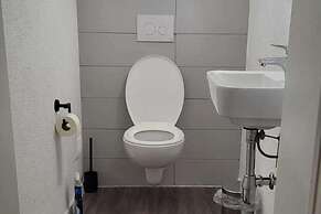 3-bed Cosy Apartment - Sleeps 8