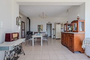 Gallery House