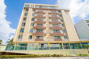 Your Complete Stay With a Rooftop Pool, 40m From the Beach in Cabedelo