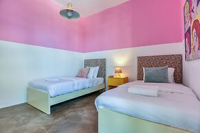 The Pop House 2-BR Apt in Mar Mkhayel