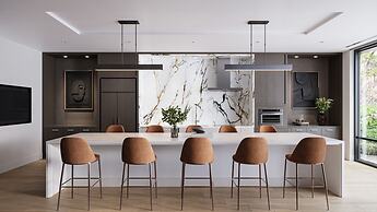 Hyatus Curated Residences Everett