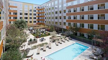 Hyatus Curated Residences Everett
