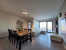 Seafront Apartment With Terrace on Zeedijk