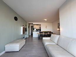 Seafront Apartment With Terrace on Zeedijk