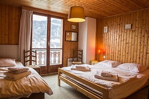 Chalet Rosaline 12 Person Beautiful Property