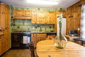 Chalet Rosaline 12 Person Beautiful Property