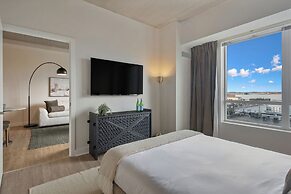 Hyatus Luxury Residences Somerville