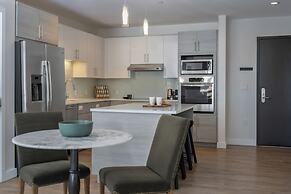 Hyatus Luxury Residences Somerville