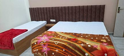 Hotel Keshav