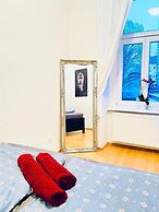 2BR Apartment Close to Stadthalle