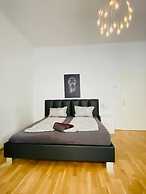 2BR Apartment Close to Stadthalle