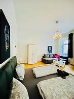 2BR Apartment Close to Stadthalle