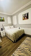 Heathrow roomzzzz B&B