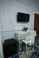 Heathrow roomzzzz B&B