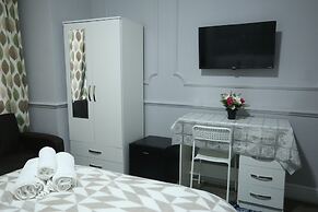 Heathrow roomzzzz B&B