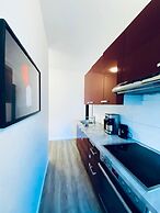7BR Apt Near Schönbrunn for 15 Guests