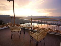 The Mansion Resort And Spa
