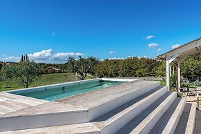 Trullo Conosolo With Pool