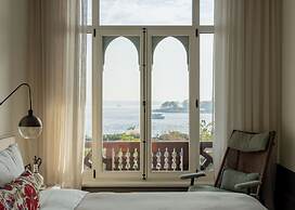 Hovagimyan Hotel and Suites