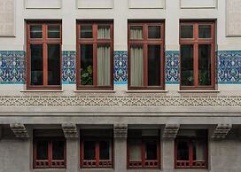Hovagimyan Hotel and Suites