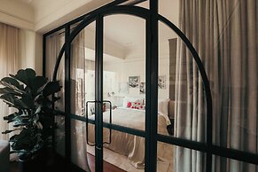 Hovagimyan Hotel and Suites