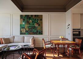 Hovagimyan Hotel and Suites