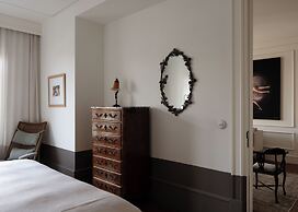 Hovagimyan Hotel and Suites