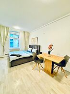 Luxury 7 Bedroom Apartment Sleeps 16