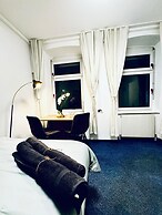 Luxury 7 Bedroom Apartment Sleeps 16