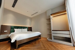 TQ Luxury Hotel & Apartment
